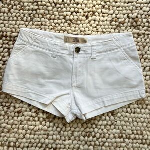 Hollister Low Rise White Chino Short